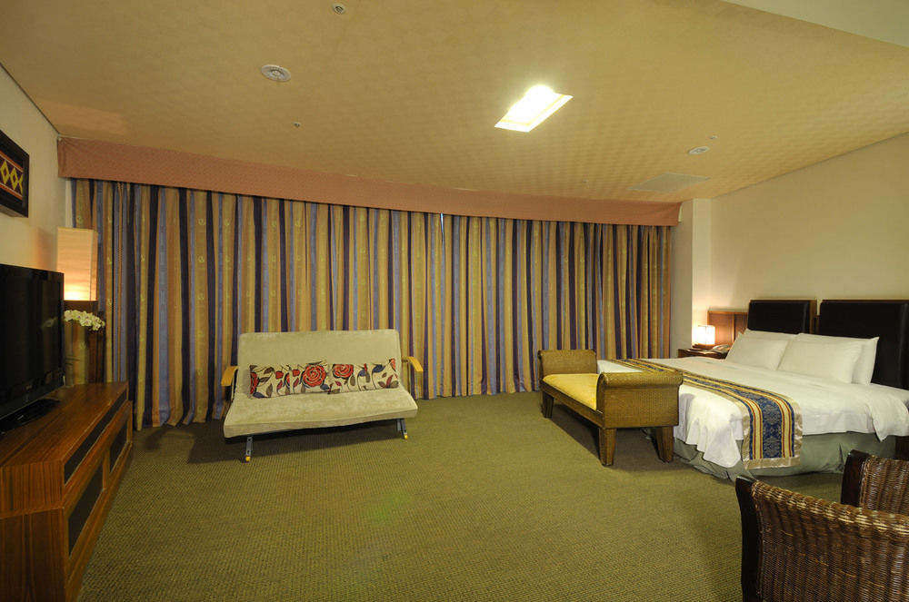 โฮยา รีสอร์ต อู่หลิง Hotel เหอผิง ภายนอก รูปภาพ