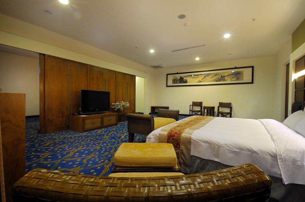 โฮยา รีสอร์ต อู่หลิง Hotel เหอผิง ภายนอก รูปภาพ