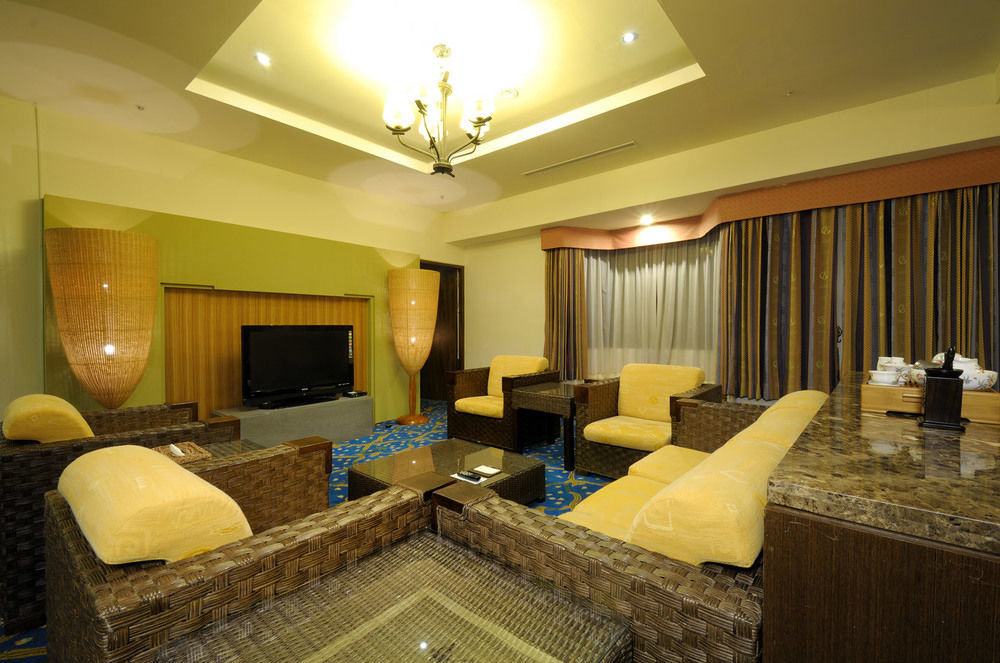 โฮยา รีสอร์ต อู่หลิง Hotel เหอผิง ภายนอก รูปภาพ