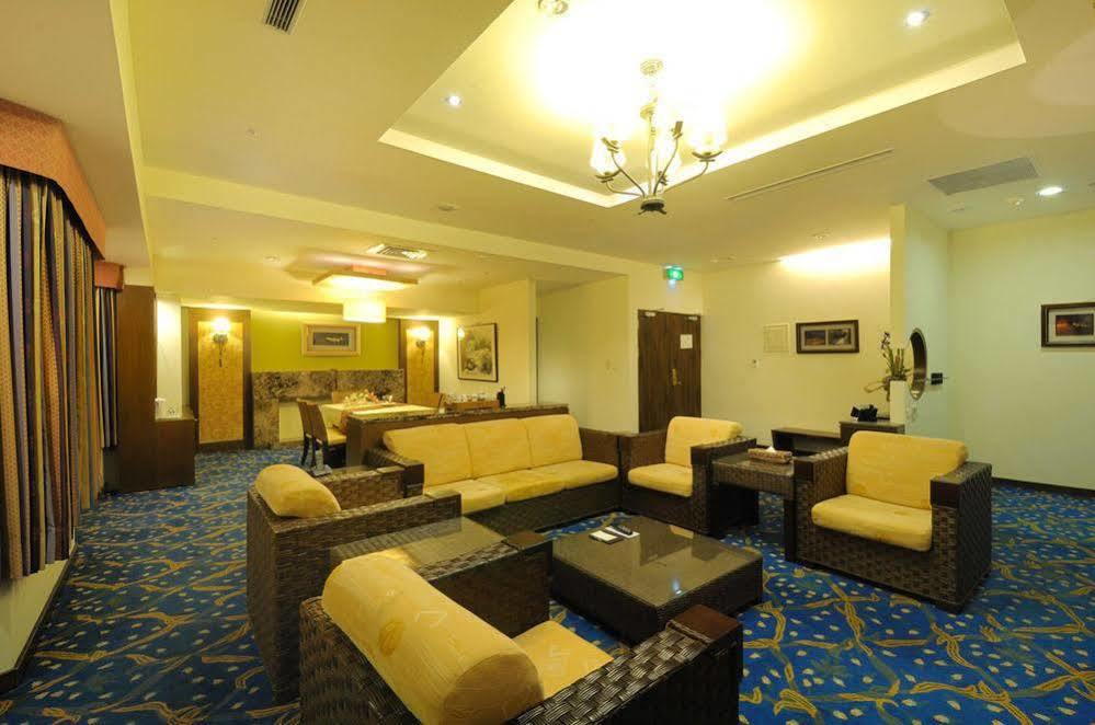 โฮยา รีสอร์ต อู่หลิง Hotel เหอผิง ภายนอก รูปภาพ